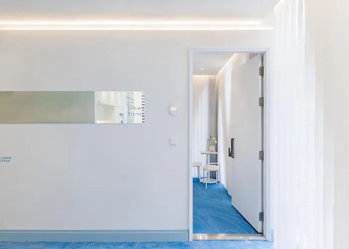 Hostel Near Blue